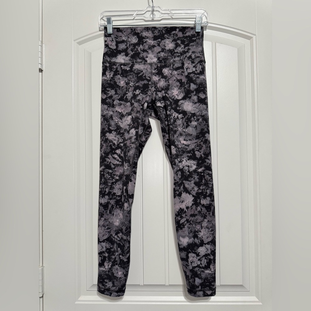 Lululemon Align Pant II 25" in Floral Illusion Ice Grey Multi